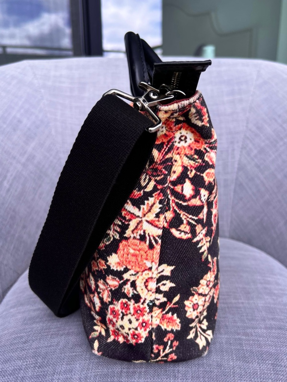 Vivienne Westwood floral patterned bag - Picture 4 of 11